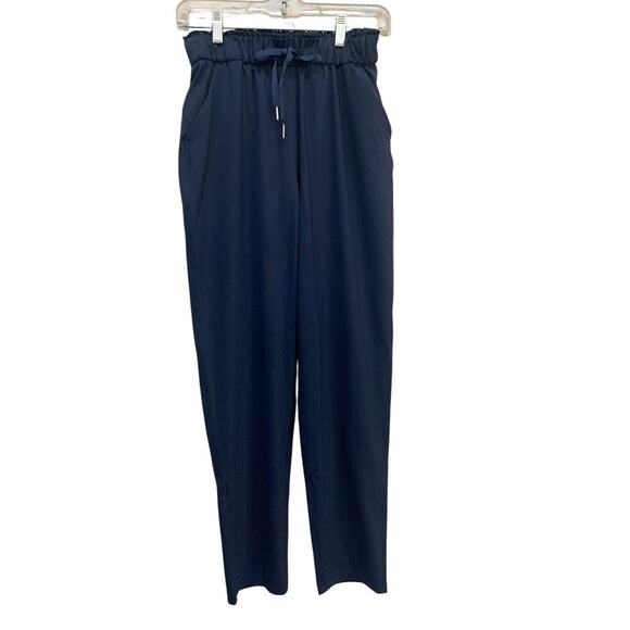 Lululemon Keep Moving Pant True Navy sz 4 - Picture 2 of 9